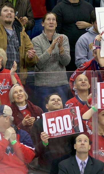 Ovechkin scores 500th career goal, adds 501st for good measure in win